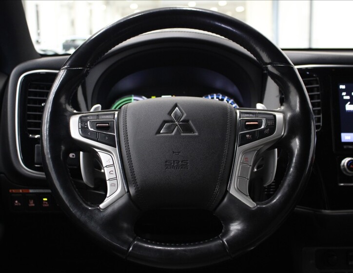 Mitsubishi Outlander 9