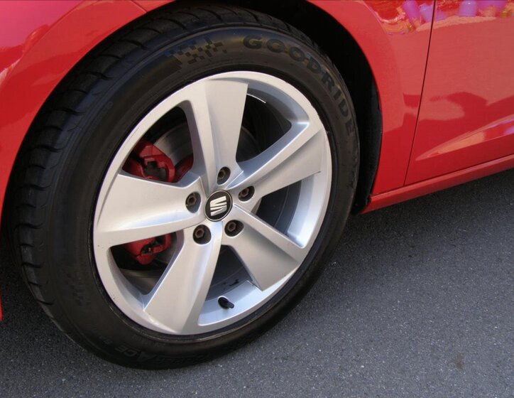 Seat Leon Hatchback 1,4 l 92 kw