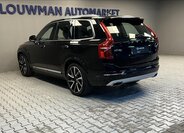 Volvo XC90 SUV / Terénní 2,0 l 240 kw