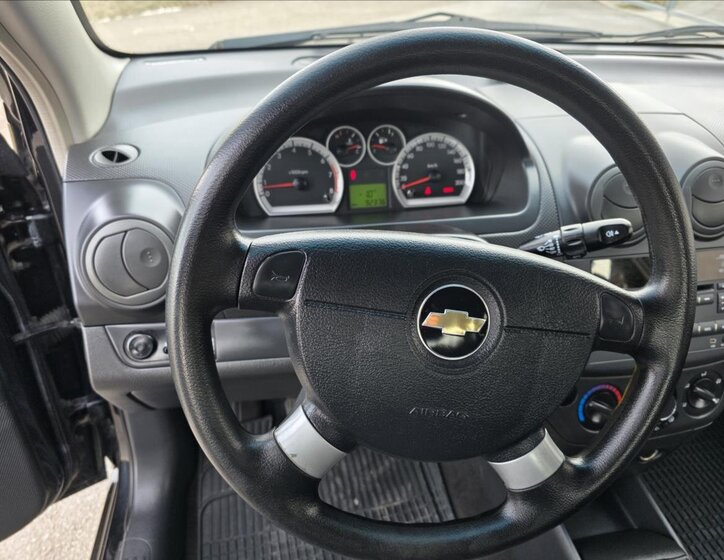 Chevrolet Aveo 12
