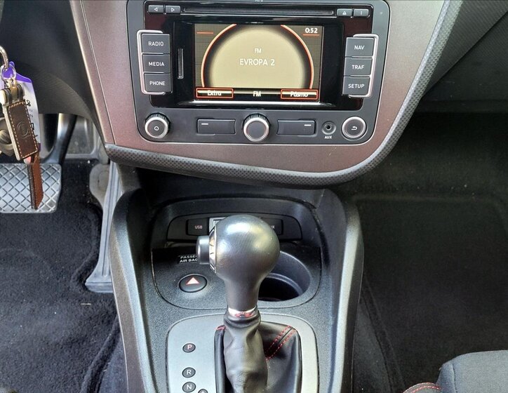 Seat Leon Hatchback 2,0 l 185 kw