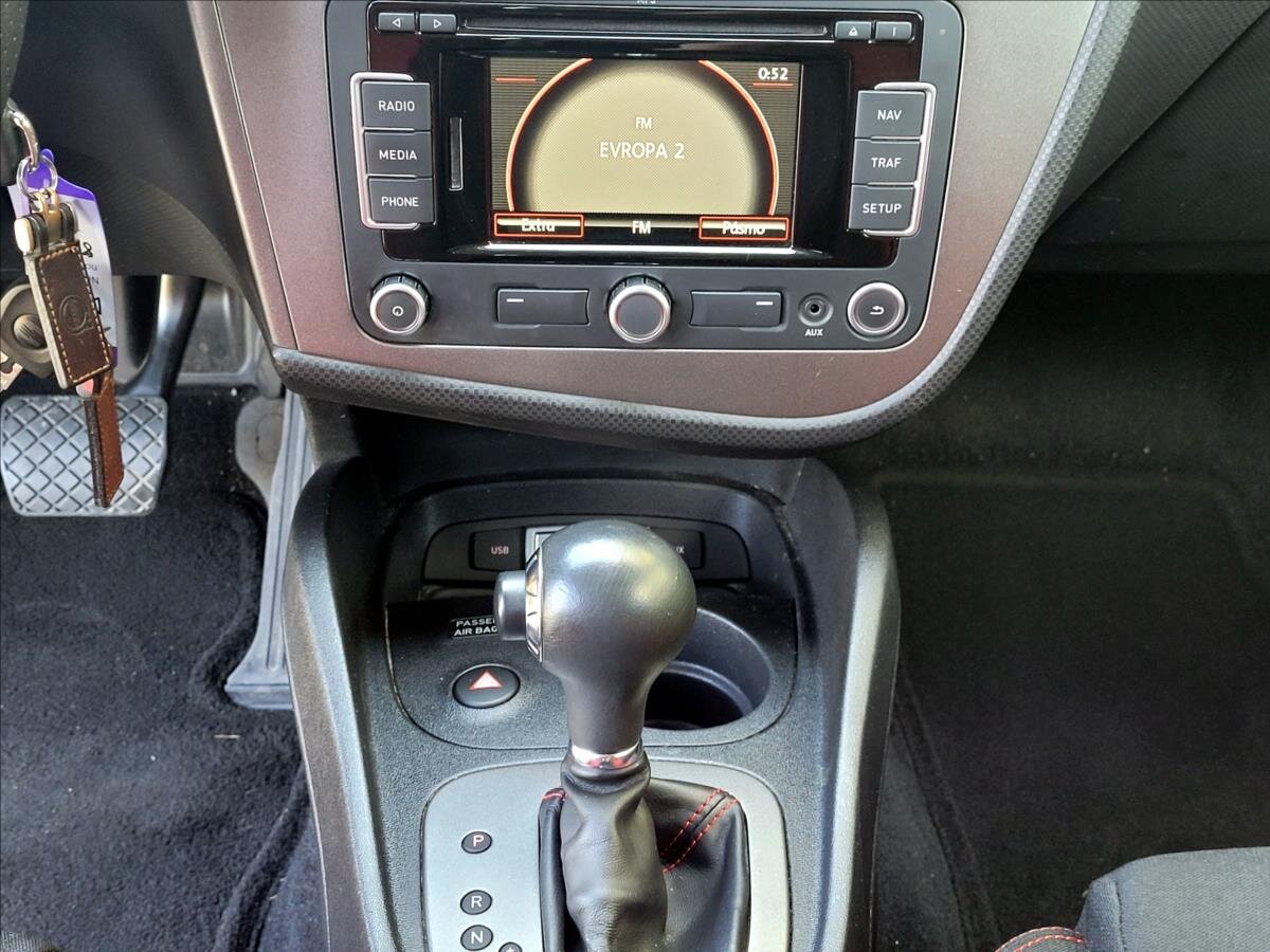 Seat Leon Hatchback 2,0 l 185 kw