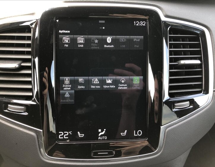 Volvo XC90 SUV / Terénní 2,0 l 173 kw
