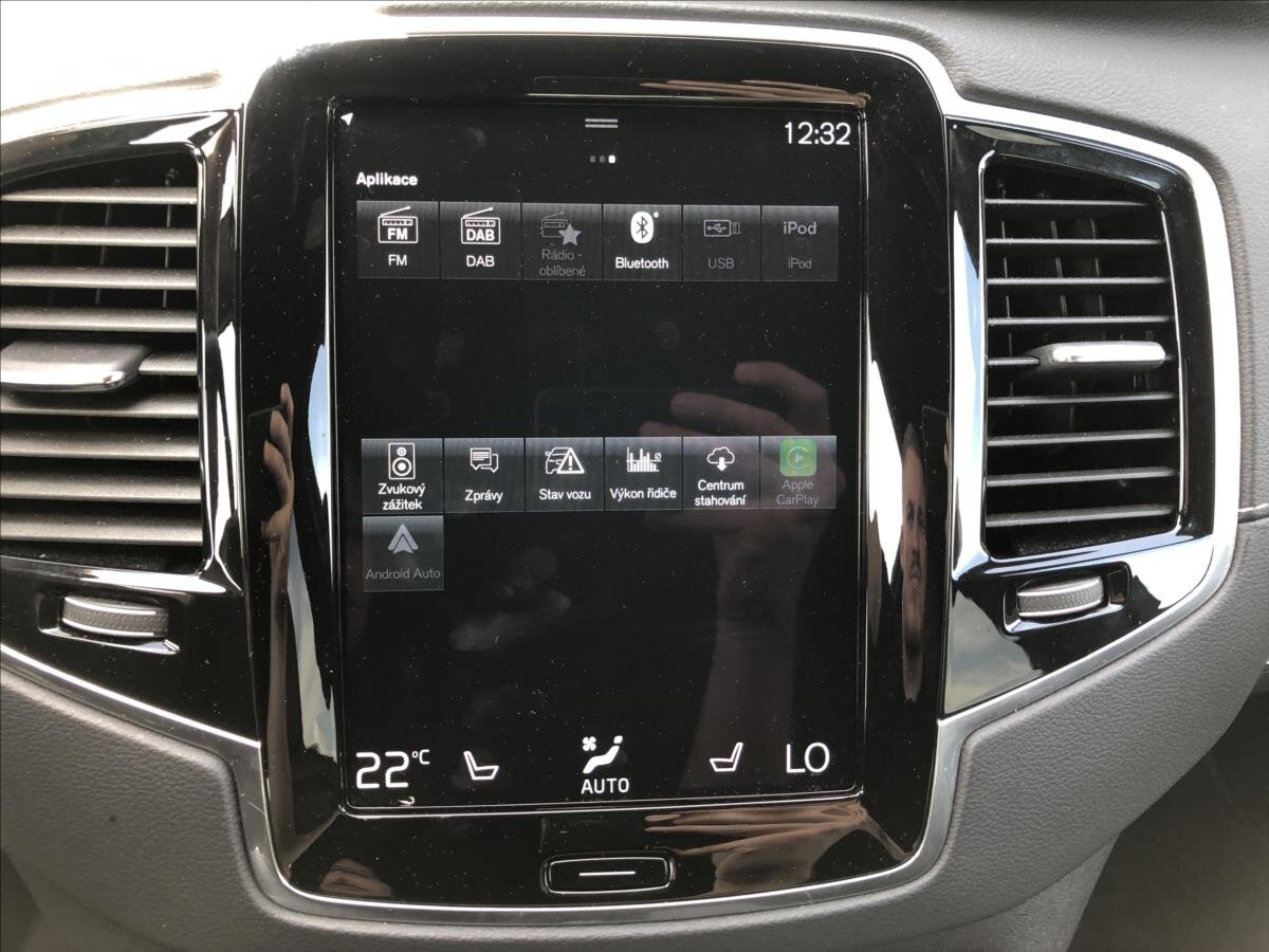 Volvo XC90 SUV / Terénní 2,0 l 173 kw