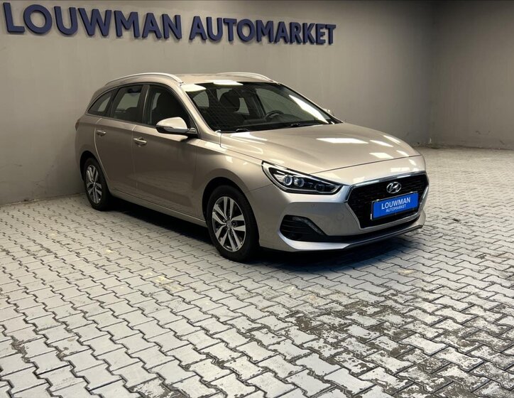 Hyundai i30 14