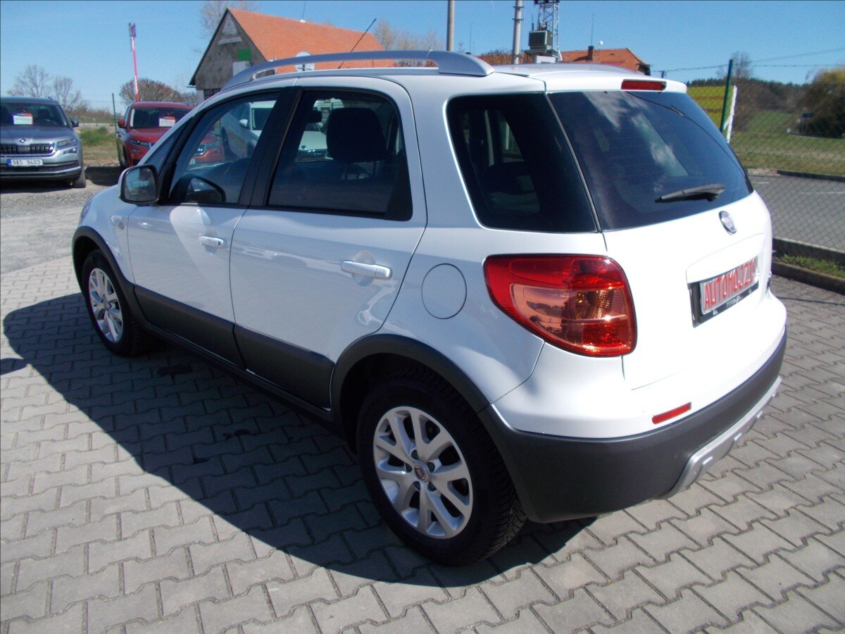 Fiat Sedici Hatchback 1,6 l 88 kw