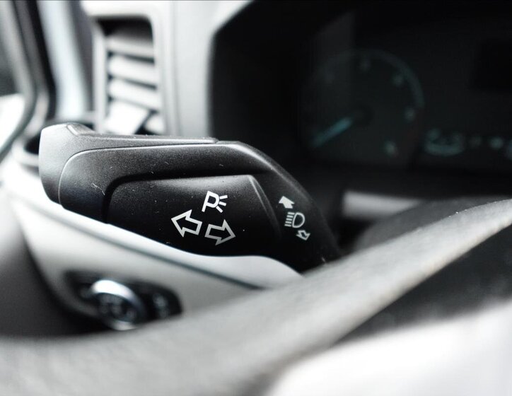 Ford Transit Custom Ostatní 2,0 l 77 kw