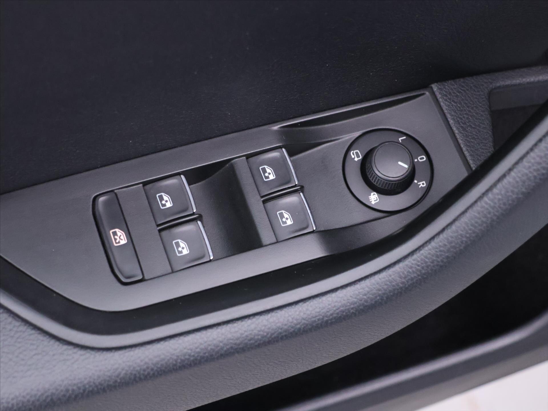 Škoda Superb Liftback 2,0 l 140 kw