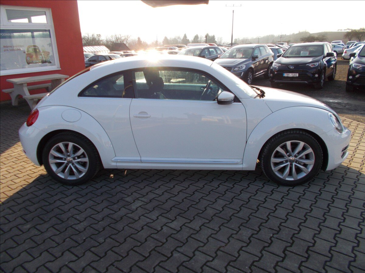 Volkswagen Beetle Hatchback 1,2 l 77 kw