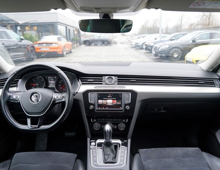 Volkswagen Passat 24