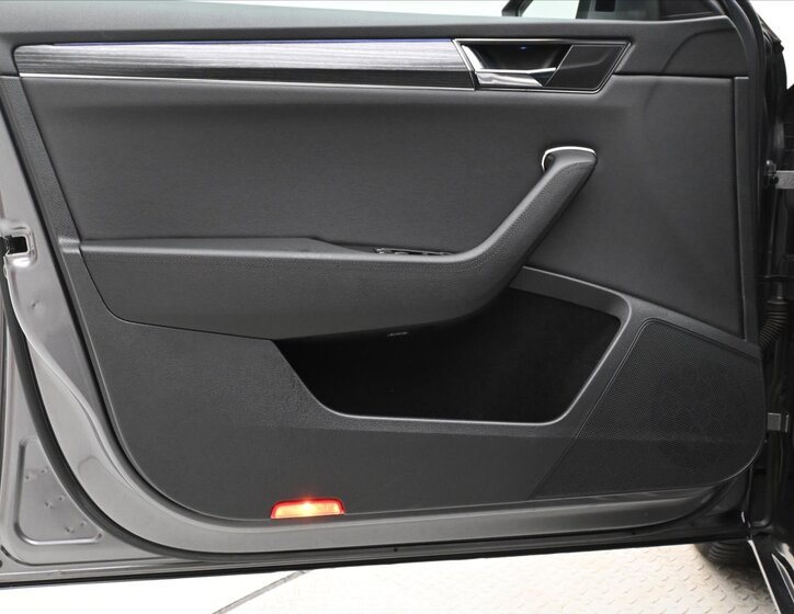 Škoda Superb Kombi 2,0 l 147 kw