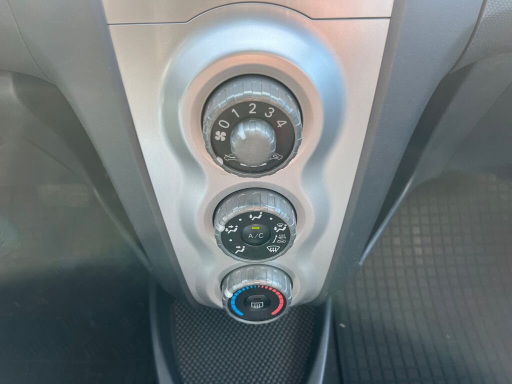 Toyota Yaris Hatchback 1,3 l 64 kw