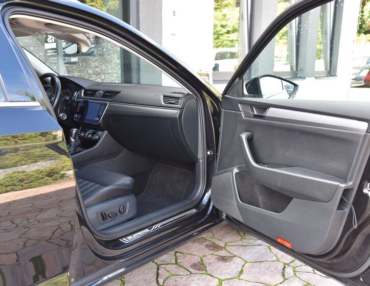 Škoda Superb 18