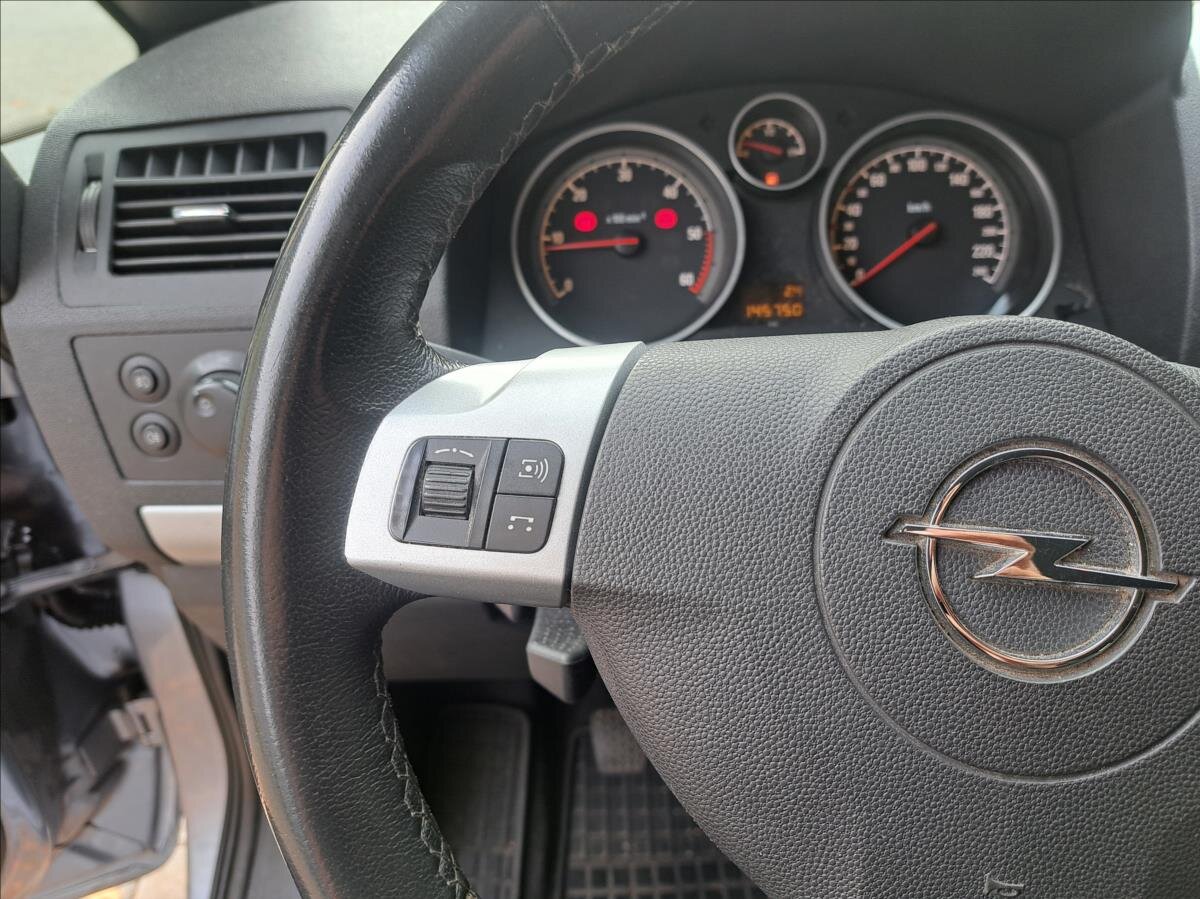 Opel Zafira Kombi 1,7 l 81 kw