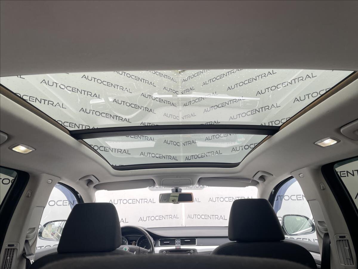 Škoda Superb Kombi 2,0 l 103 kw