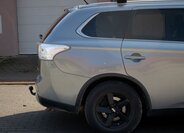 Mitsubishi Outlander SUV / Terénní 2,3 l 110 kw