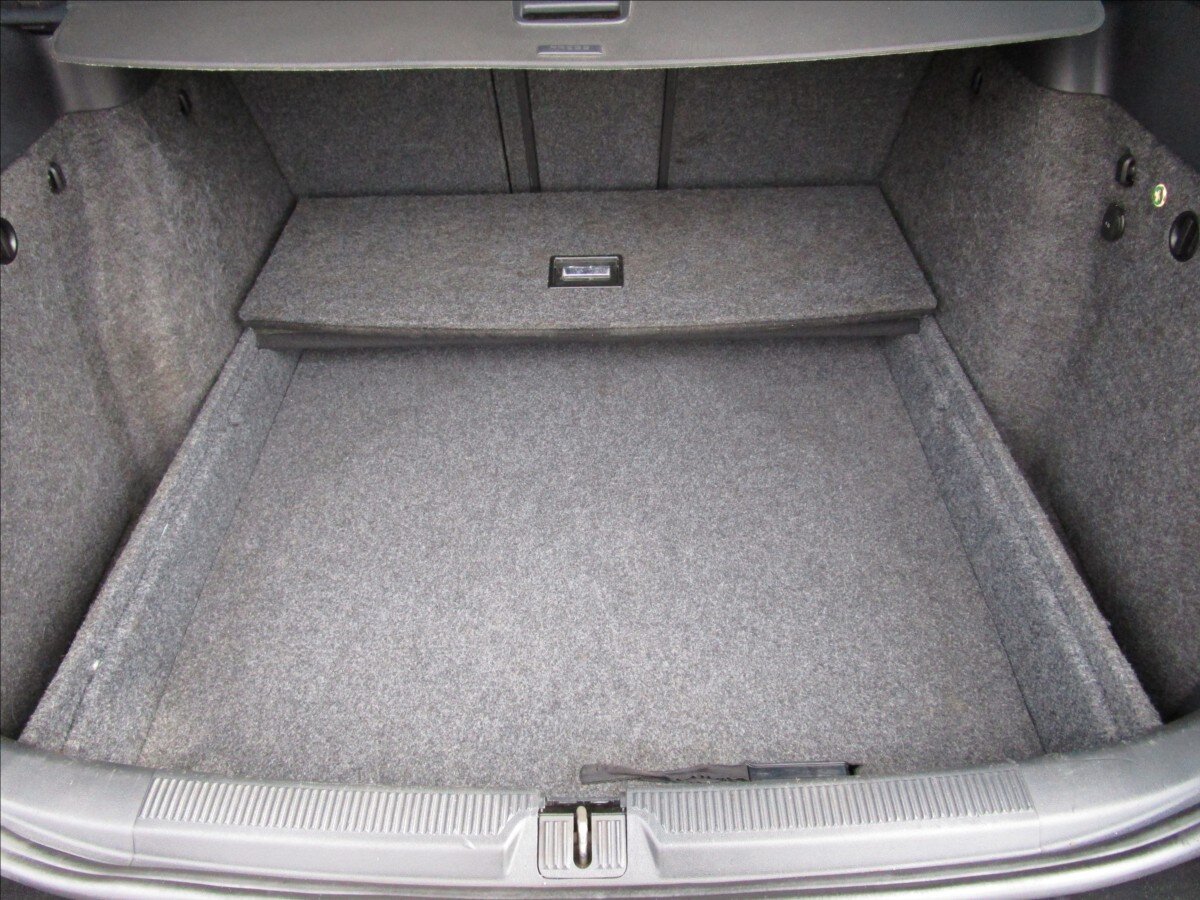 Škoda Octavia Kombi 2,0 l 103 kw