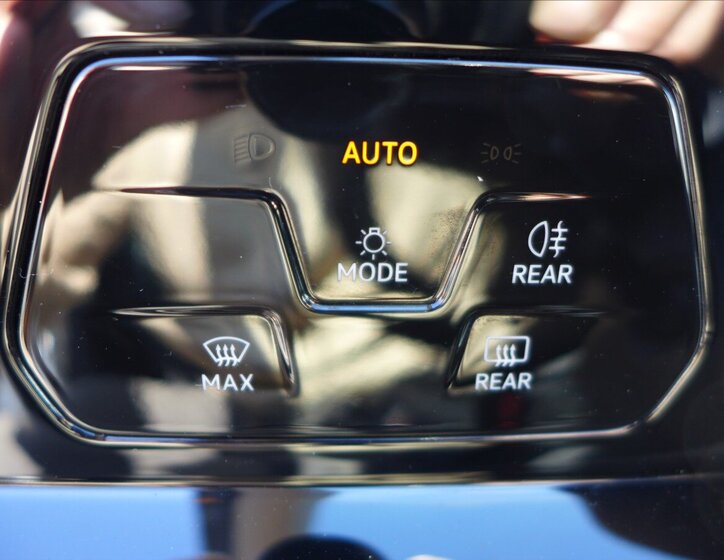 Volkswagen Golf Kombi 2,0 l 85 kw