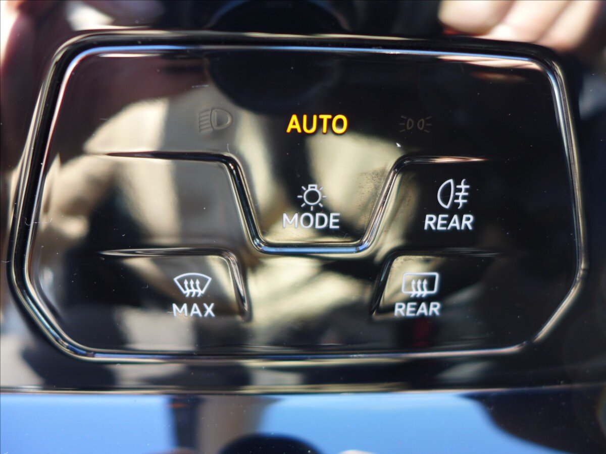 Volkswagen Golf Kombi 2,0 l 85 kw