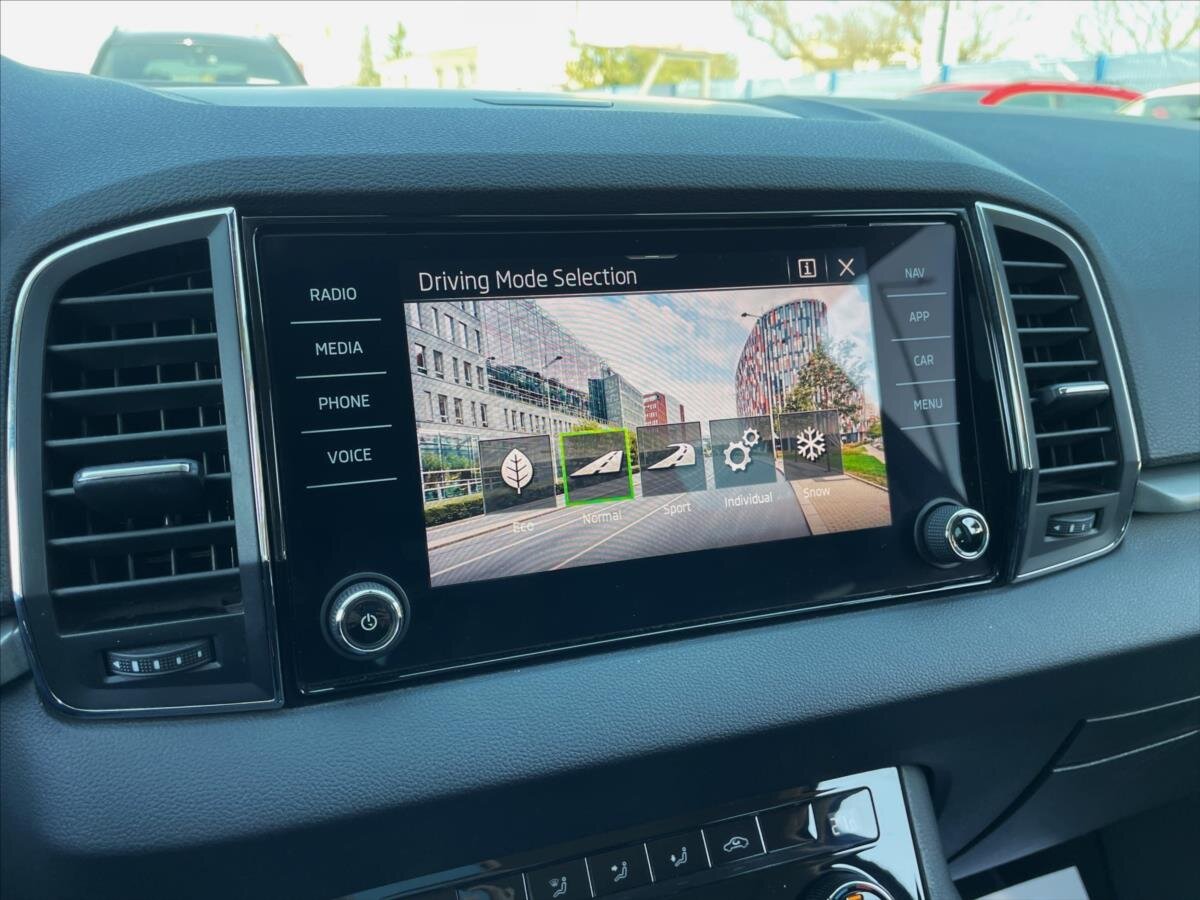 Škoda Karoq SUV / Terénní 2,0 l 110 kw