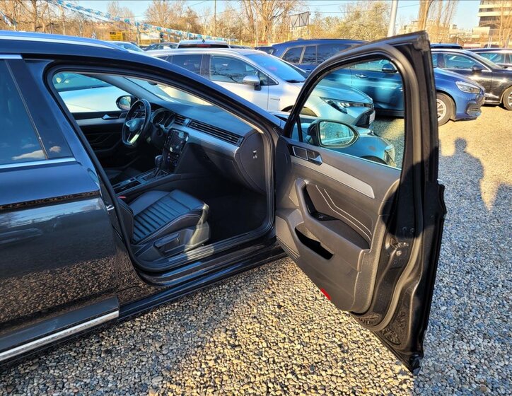 Volkswagen Passat Kombi 2,0 l 90 kw