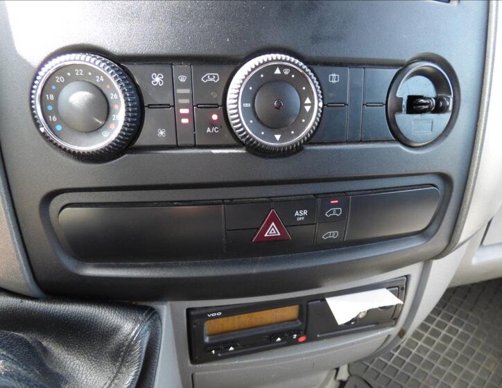 Mercedes-Benz Sprinter 19