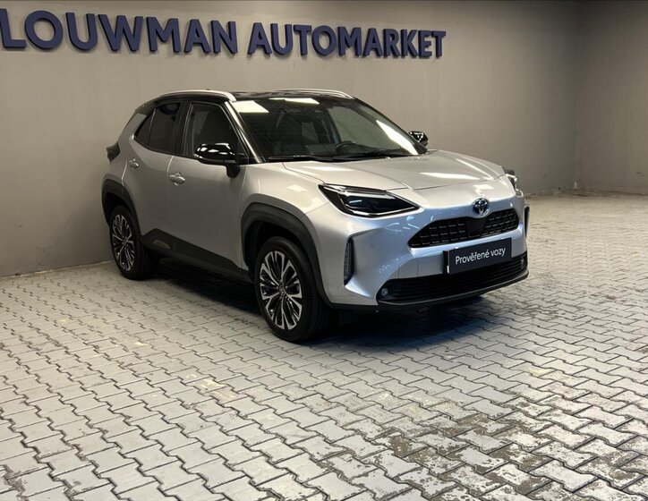 Toyota Yaris Cross 14