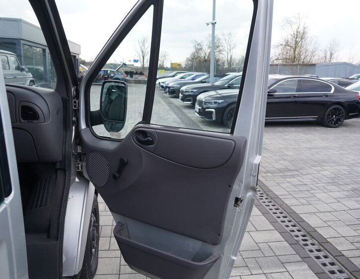 Ford Transit Skříň 2,0 l 73 kw