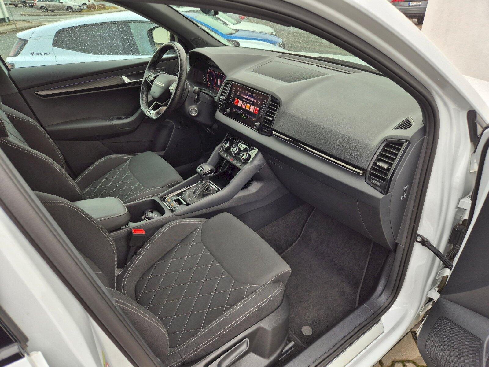 Škoda Karoq SUV / Terénní 1,5 l 110 kw