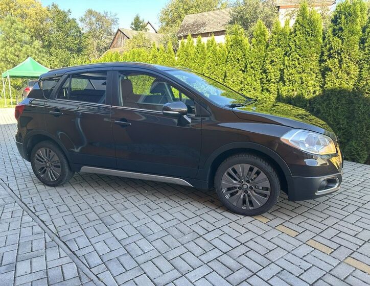 Suzuki SX4 S-Cross 2