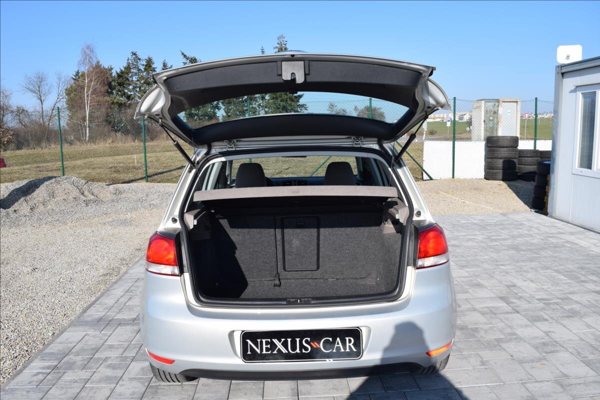 Volkswagen Golf Kombi 1,6 l 66 kw