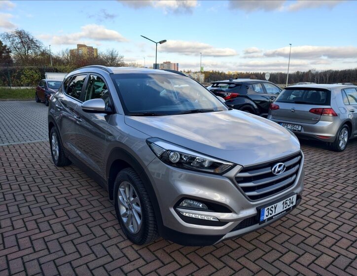 Hyundai Tucson SUV 1,7 l 85 kw