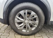 Peugeot 2008 SUV 1,2 l 96 kw