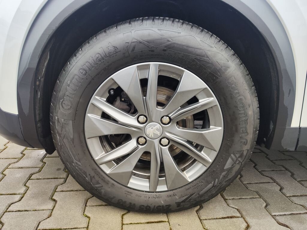 Peugeot 2008 SUV 1,2 l 96 kw