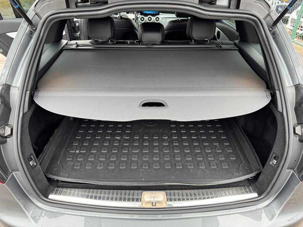 Mercedes-Benz Třídy C Kombi 2,2 l 143 kw