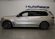 BMW X7 5
