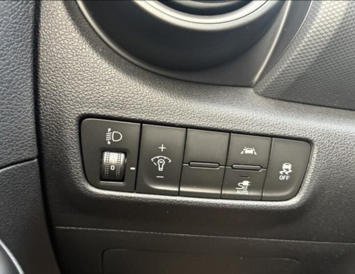 Hyundai Kona SUV / Terénní 0,0 150 kw