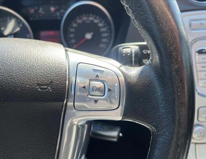 Ford Mondeo Kombi 2,0 l 103 kw