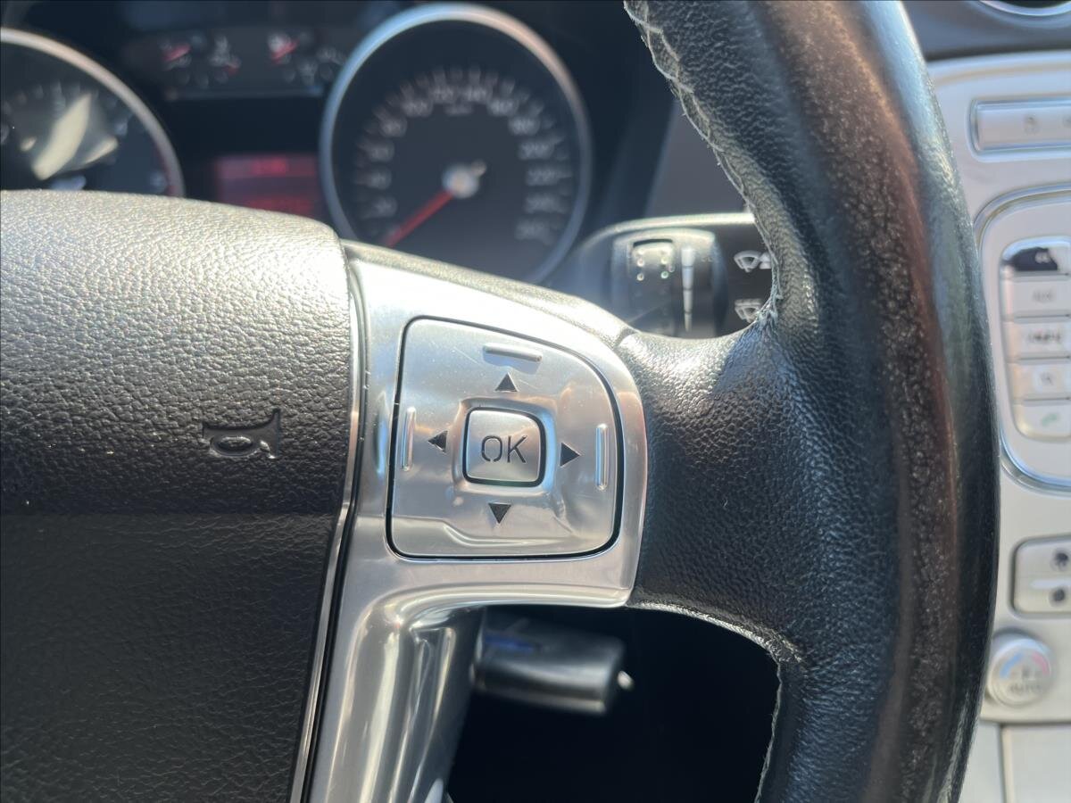 Ford Mondeo Kombi 2,0 l 103 kw