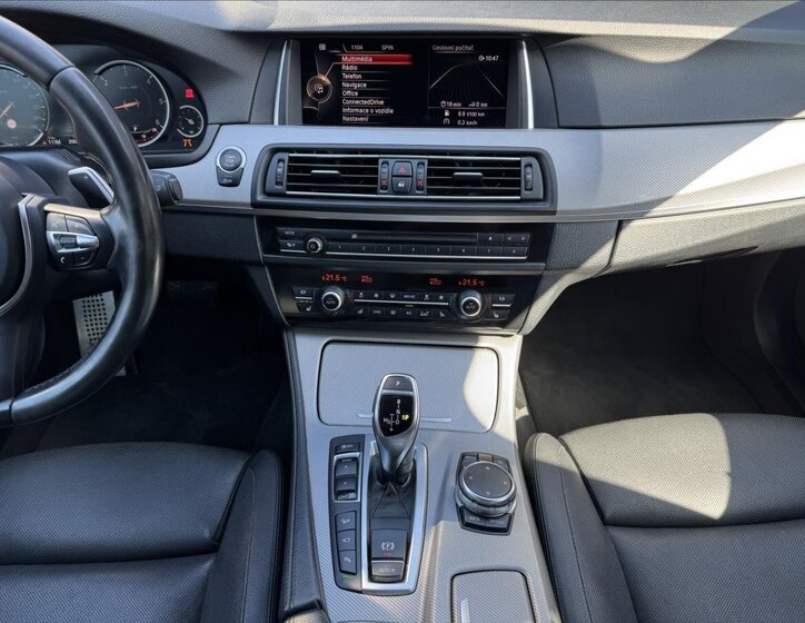 BMW Řada 5 Kombi 3,0 l 230 kw