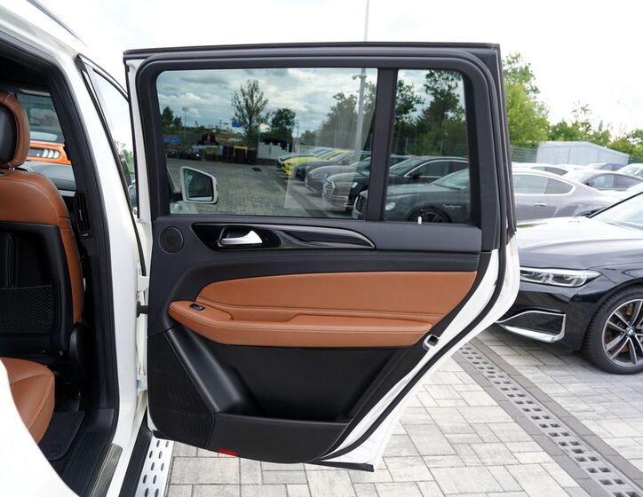 Mercedes-Benz GLS 23