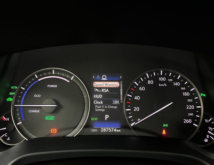 Lexus RX 450h SUV 3,5 l 193 kw