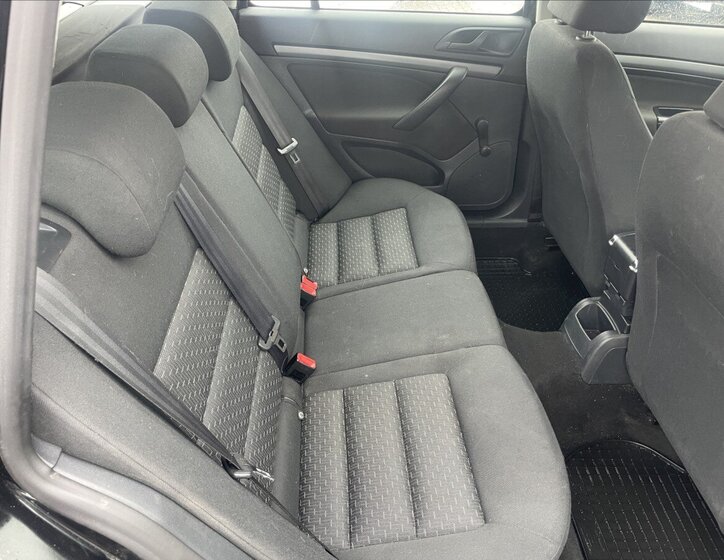 Škoda Octavia Kombi 1,6 l 77 kw