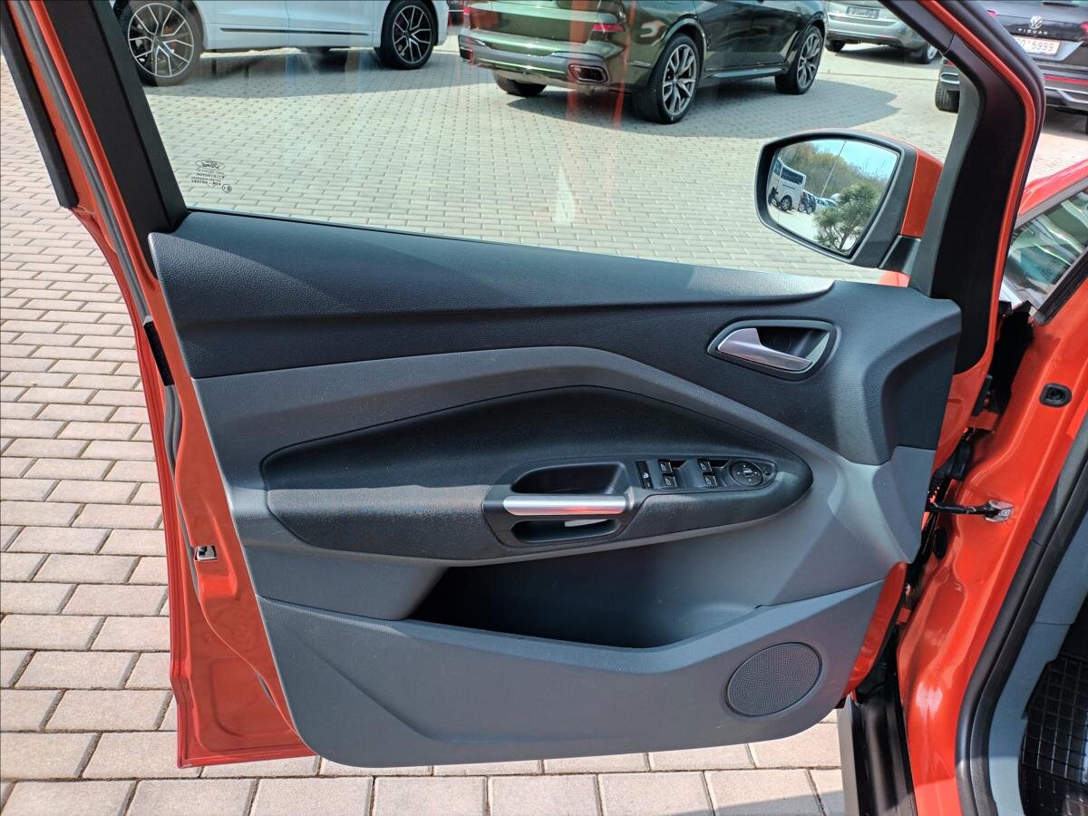 Ford Grand C-MAX MPV 2,0 l 103 kw