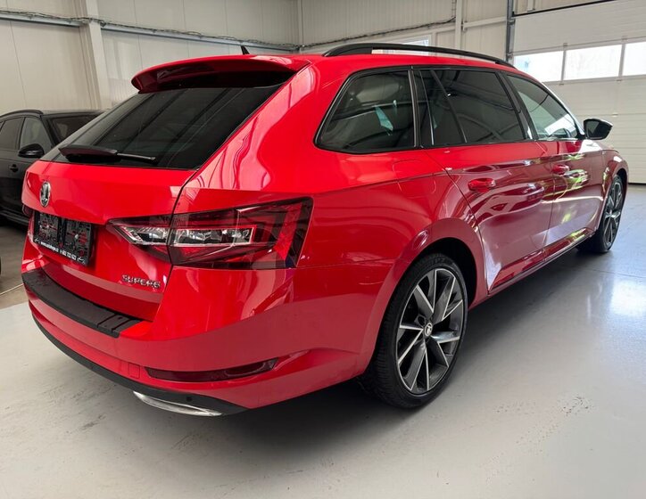 Škoda Superb Kombi 1,4 l 110 kw