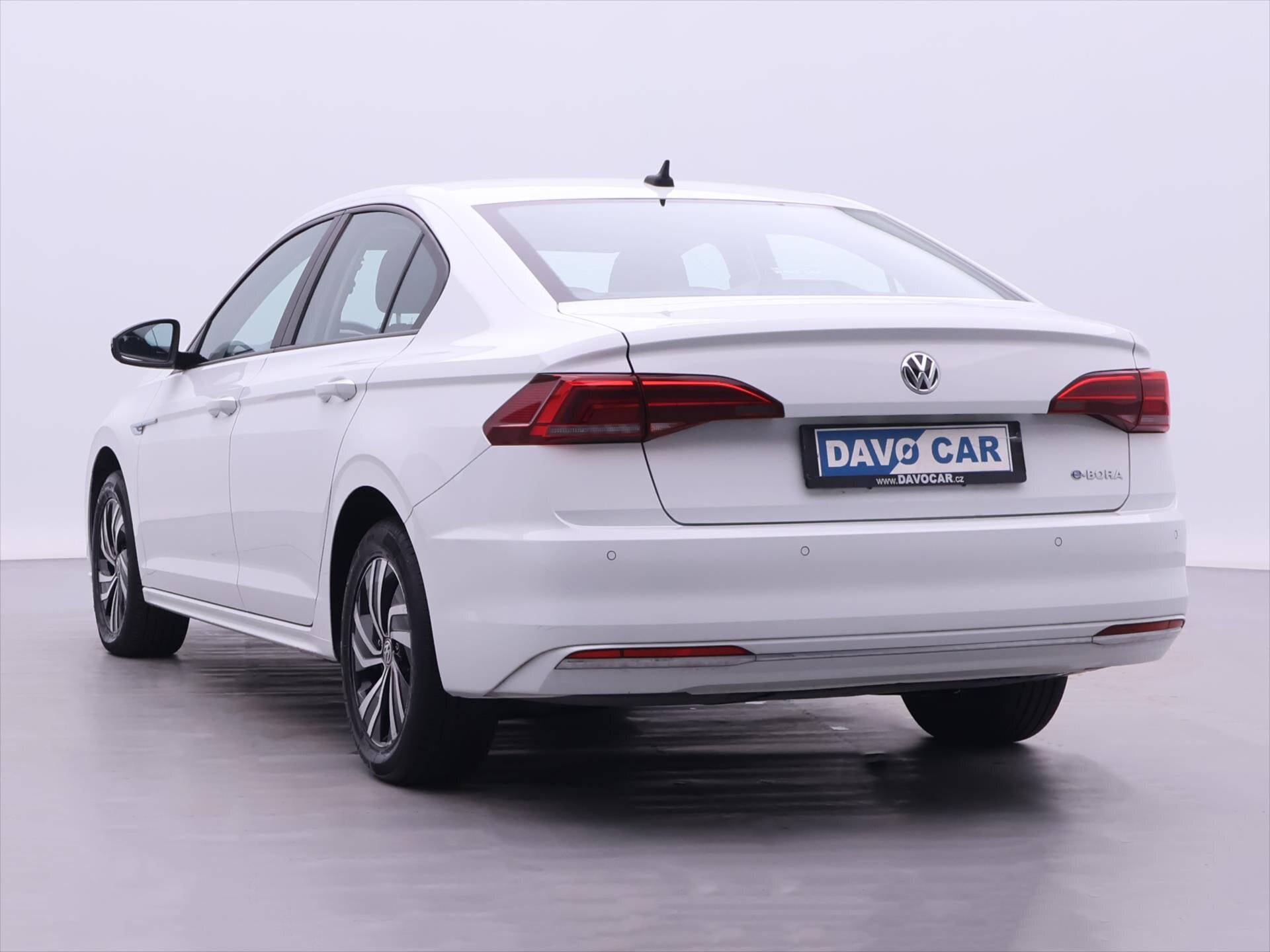 Volkswagen Bora Sedan / Limuzína 0,0 100 kw