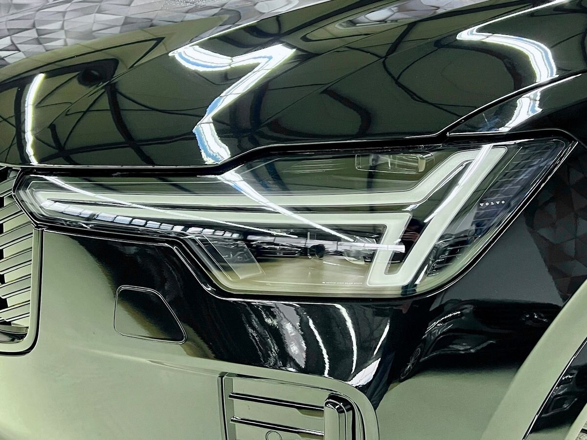 Volvo XC90 SUV / Terénní 2,0 l 184 kw