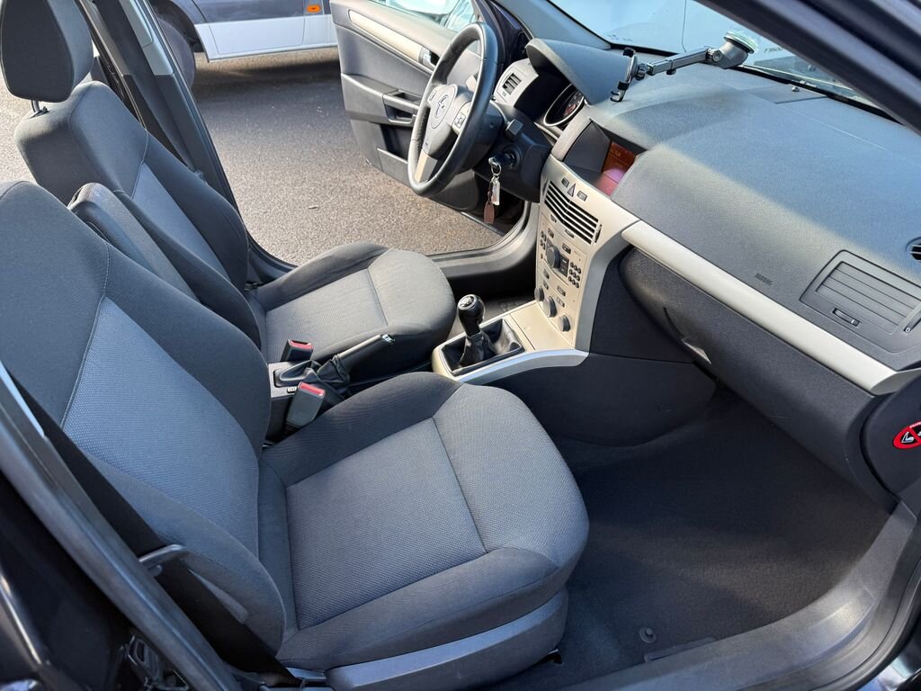 Opel Astra Hatchback 1,6 l 85 kw