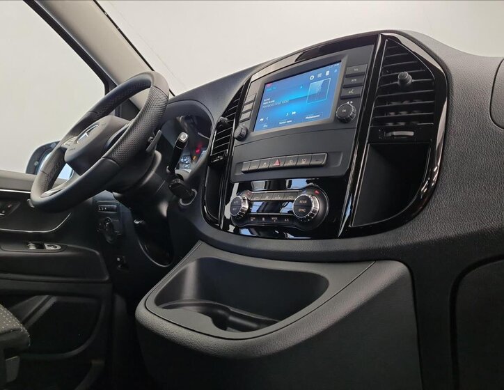 Mercedes-Benz Vito 16
