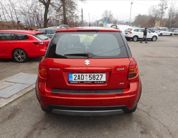 Suzuki SX4 Hatchback 1,6 l 88 kw